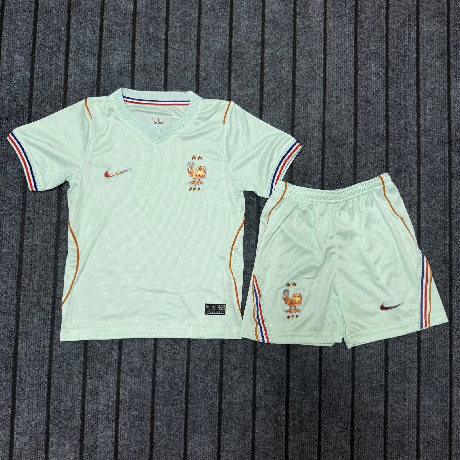 Kit Criança França — Secundária