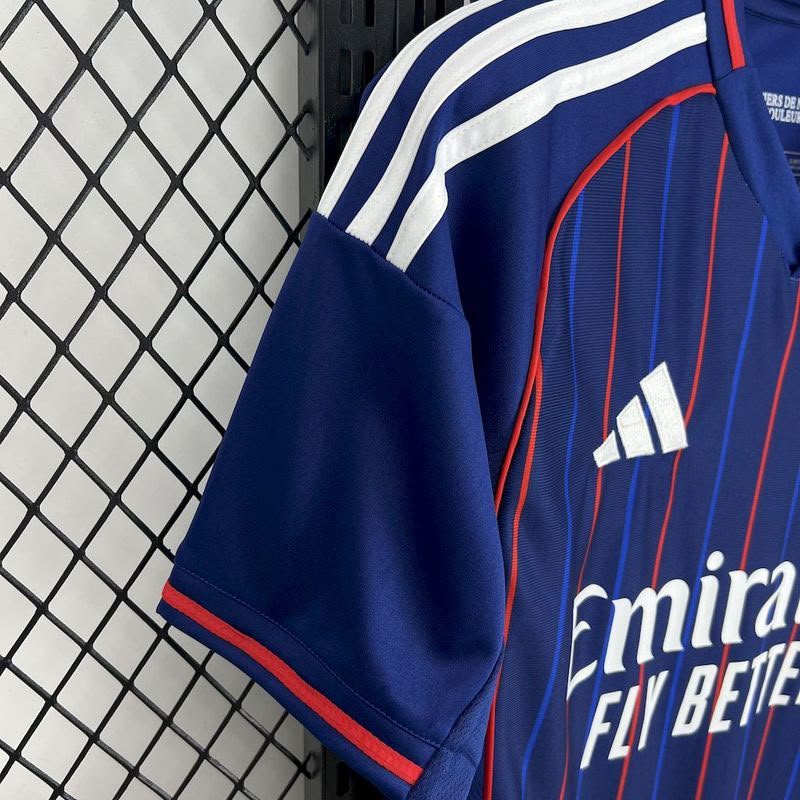 Lyon 2025/26 — Alternativa 2