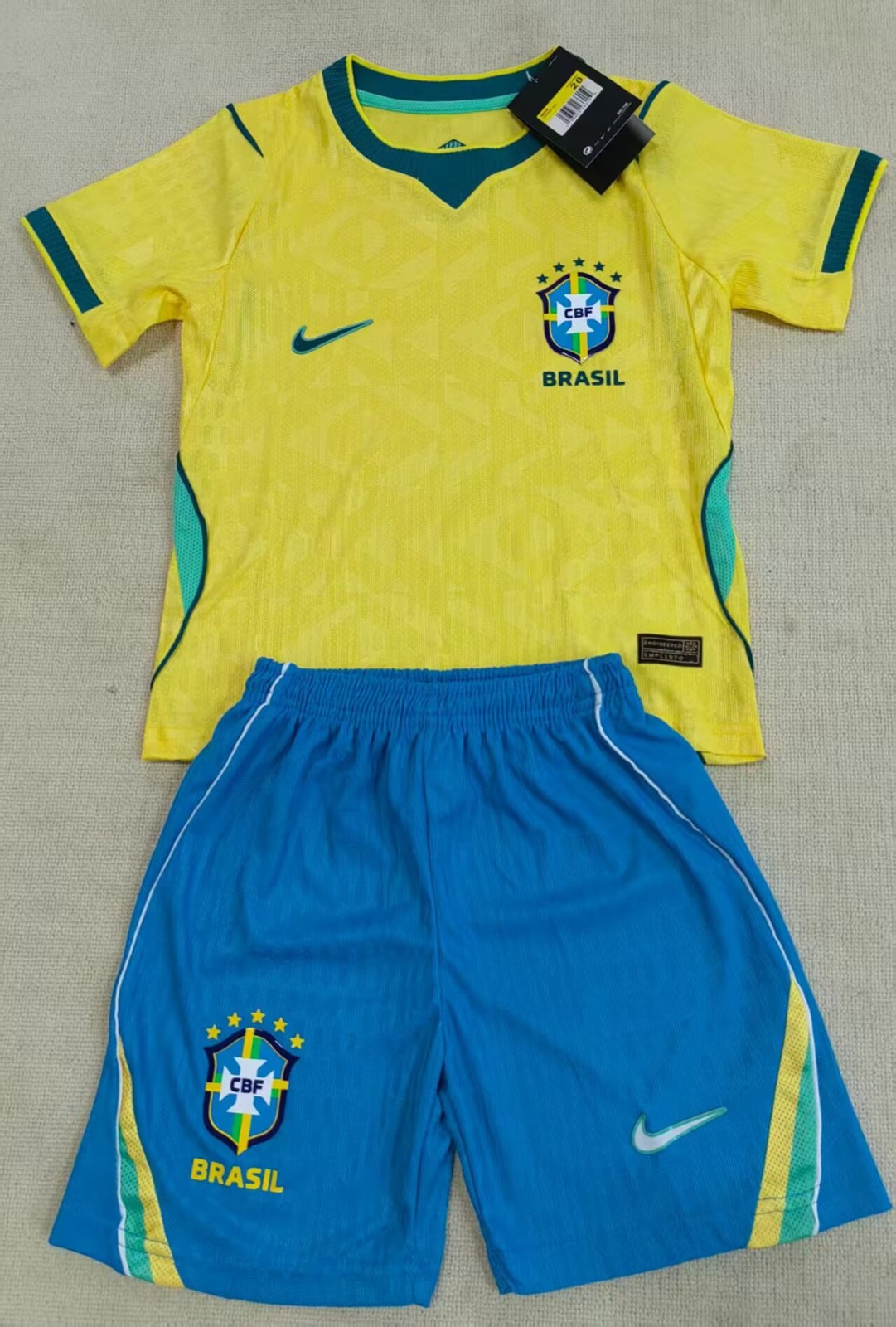 Kit Criança Brasil 2026-27